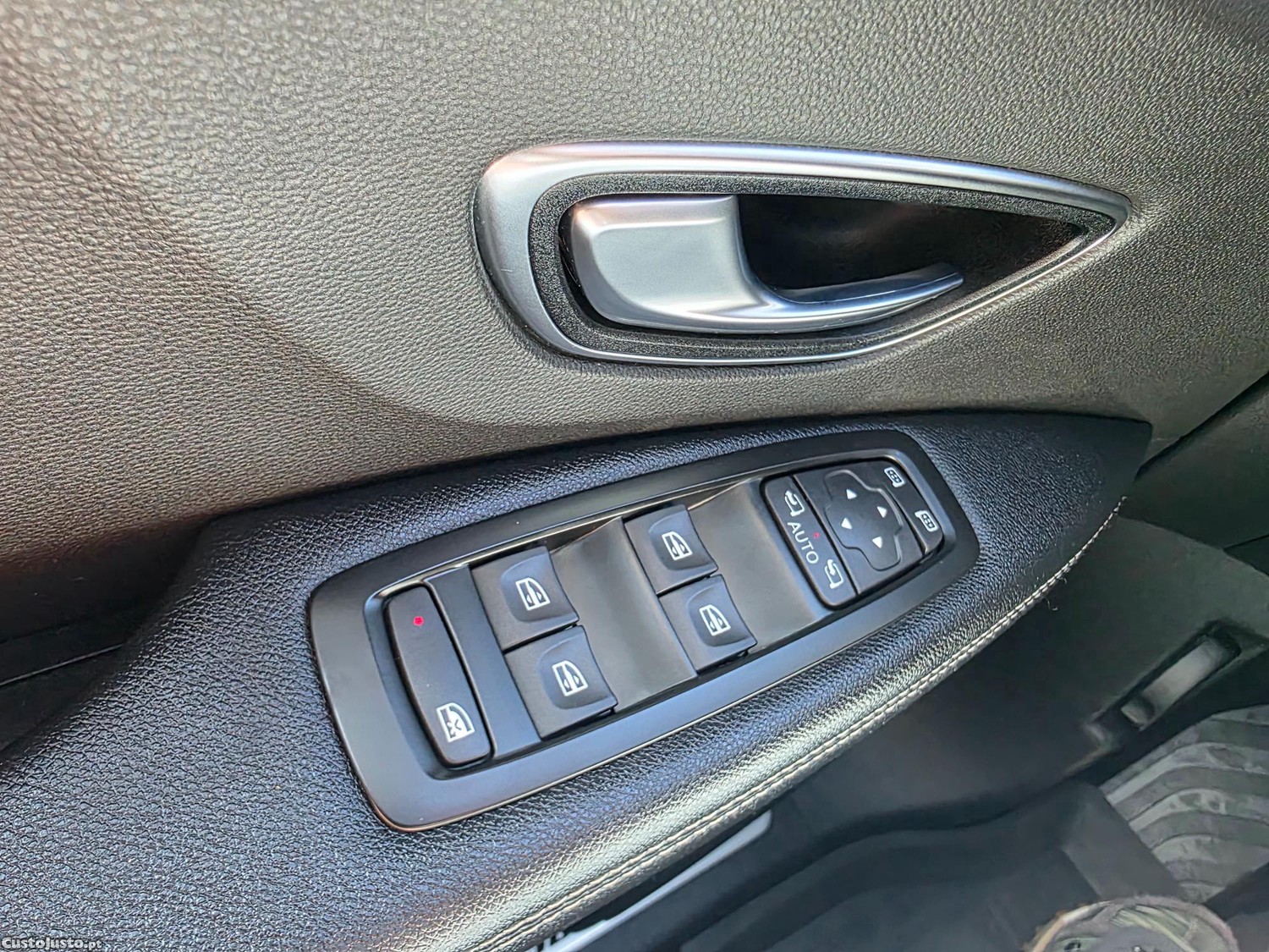 Renault Scénic 1.3 TCE BOSE EDITION 140CV — fotografia 9