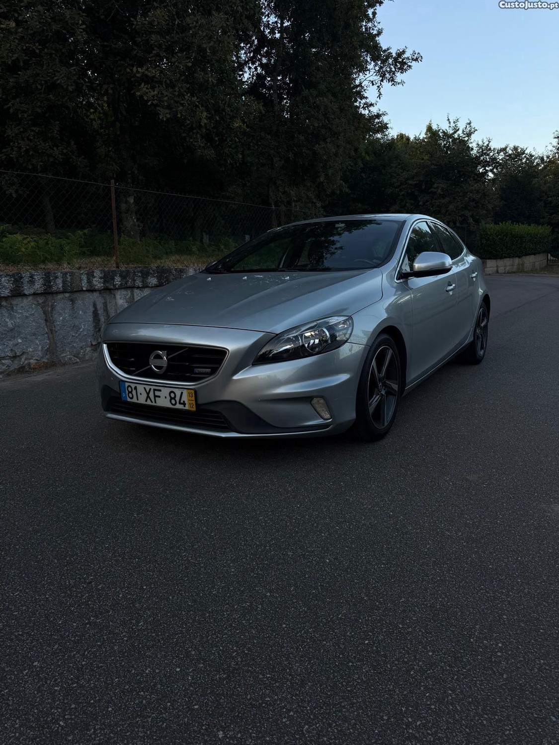 Volvo V40 R-Design — fotografia 2