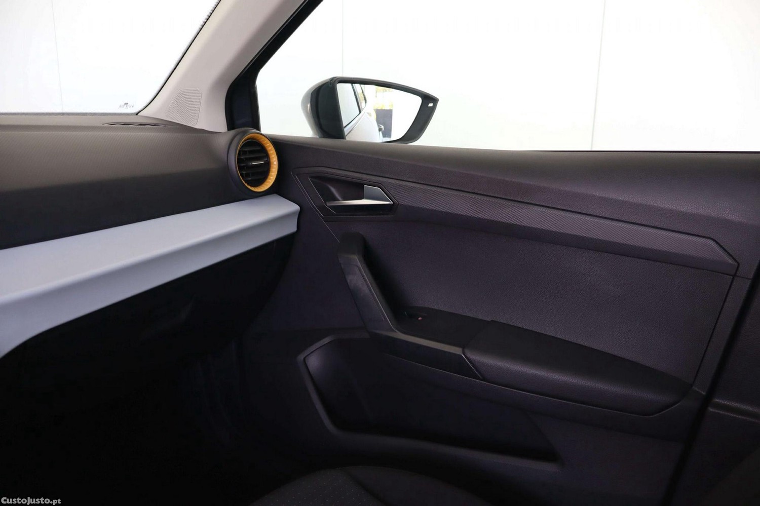SEAT Arona 1.0 TSI Style — fotografia 12