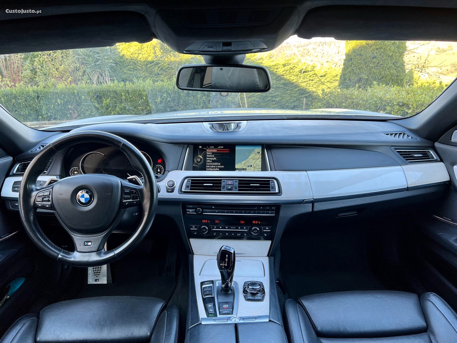 BMW 750 d XDrive M Sport — fotografia 9