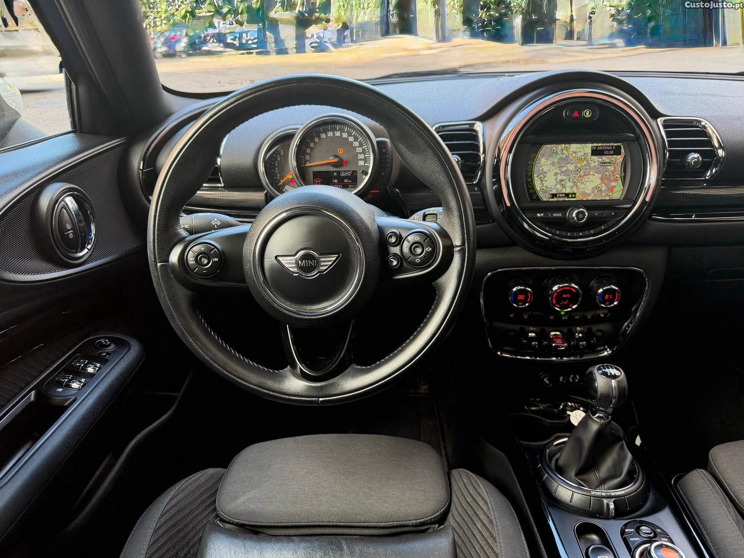 MINI Clubman Cooper — fotografia 16