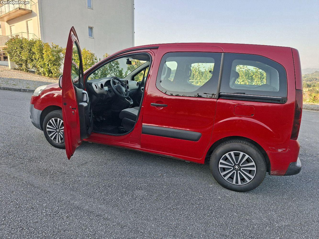 Peugeot Partner TEPEE — fotografia 11