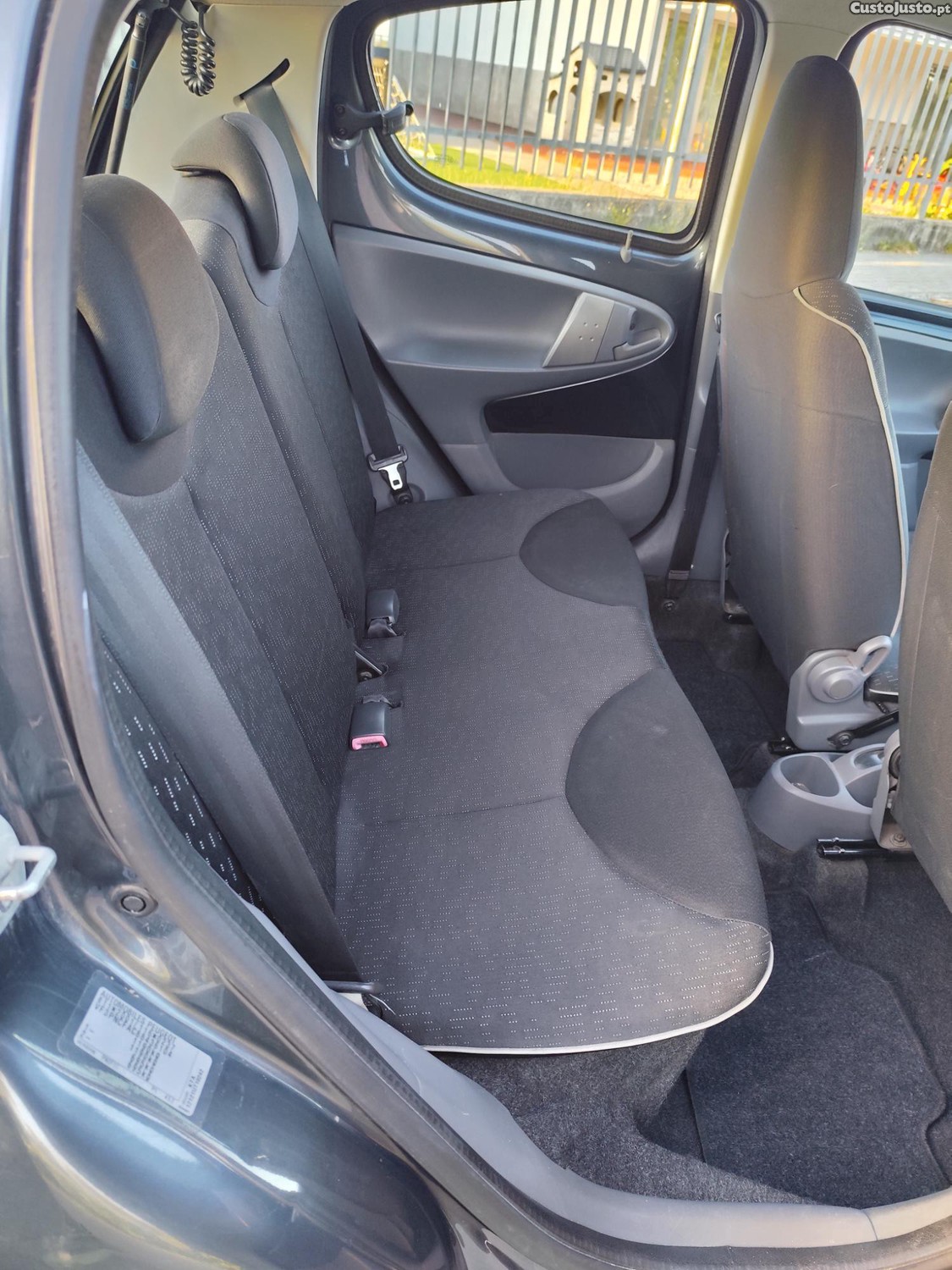 Peugeot 107 1.0C/AC — fotografia 3
