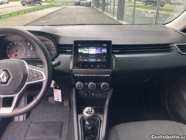 Renault Clio TCe 90 EQUILIBRE — fotografia 14