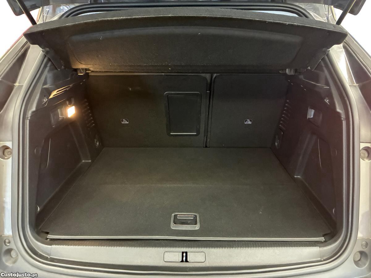 Peugeot 3008 1.6 Hybrid Allure Pack e-EAT8 — fotografia 7