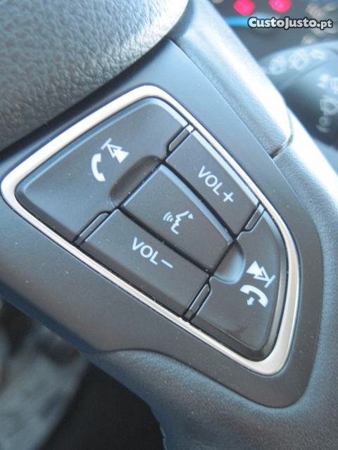 Ford Focus 1.5 TDCI TITANIUM - 16 foto 4