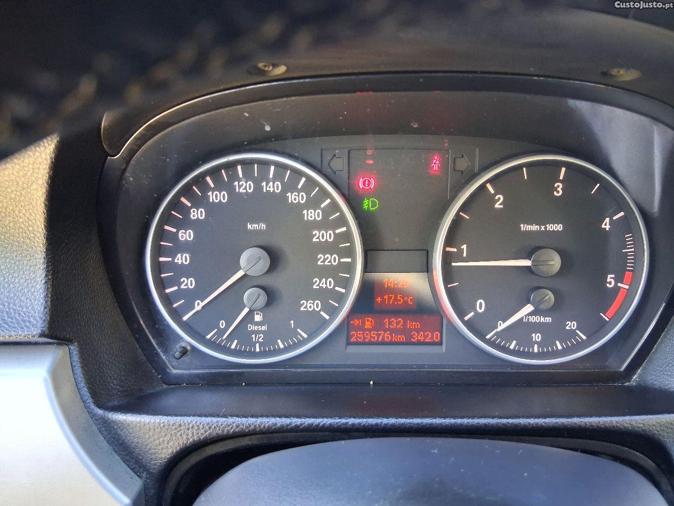 BMW 318 diesel pack sport selo 46euros — fotografia 5