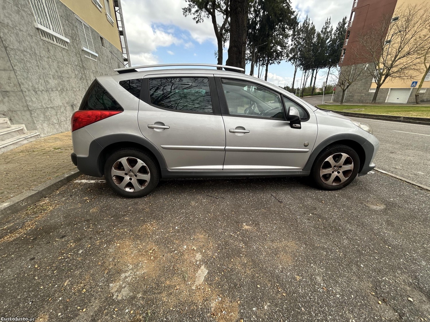 Peugeot 207 SW Outdoor — fotografia 4
