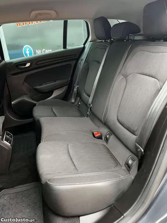Renault Mégane 1.5 blue dci limited — fotografia 7