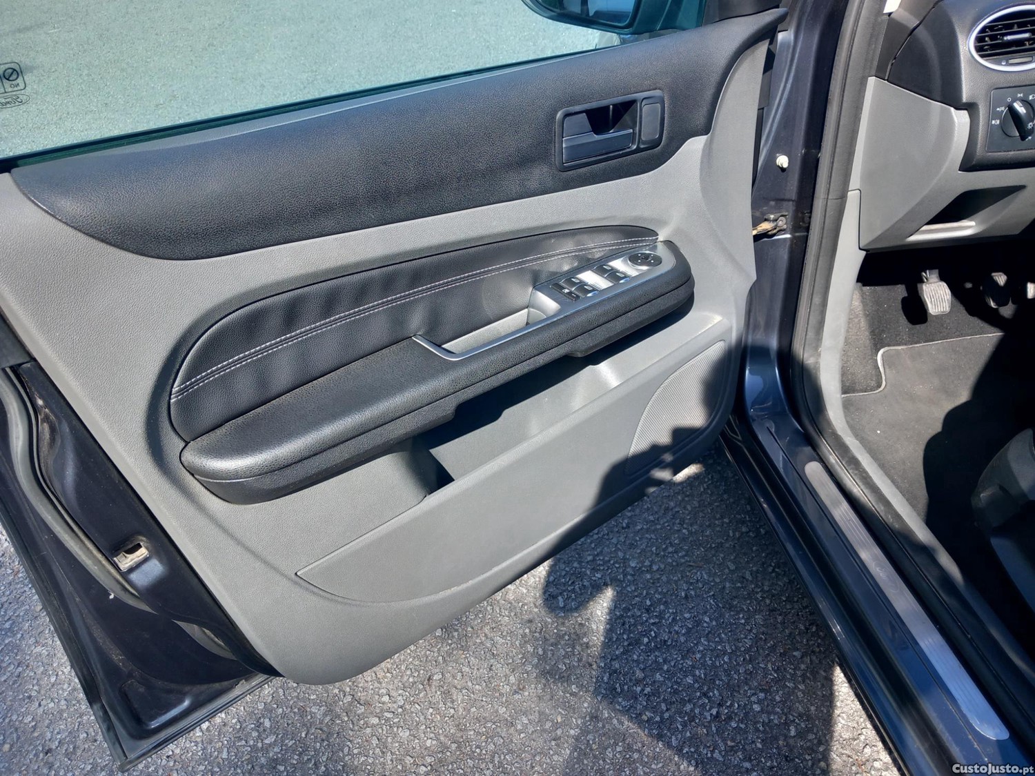 Ford Focus SW 1.6 TDCi Trend — fotografia 10