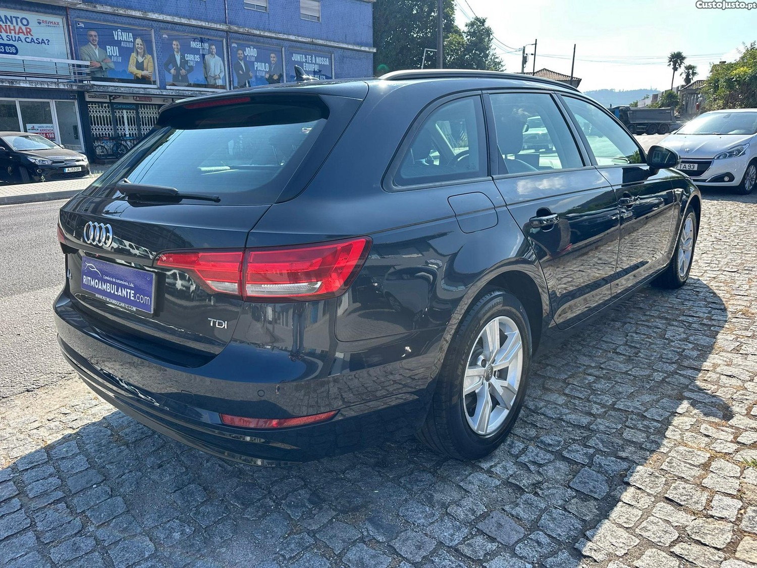 Audi A4 Avant 2.0 TDI Design S tronic — fotografia 16