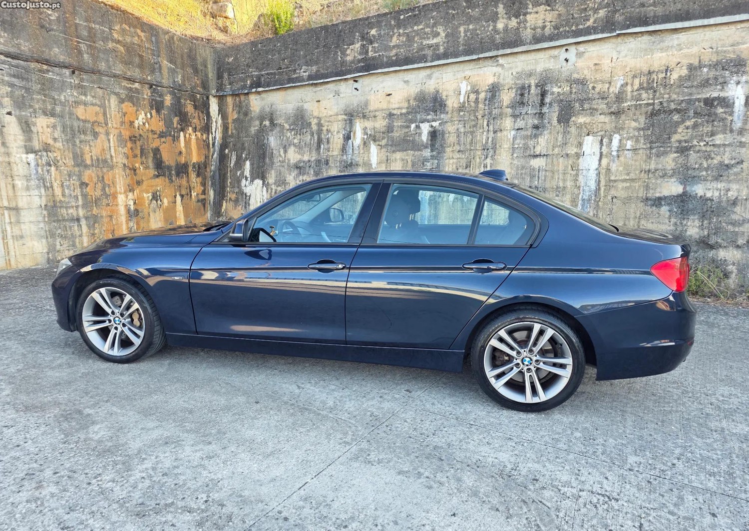 BMW 335 i Aut. Sport Line — fotografia 9
