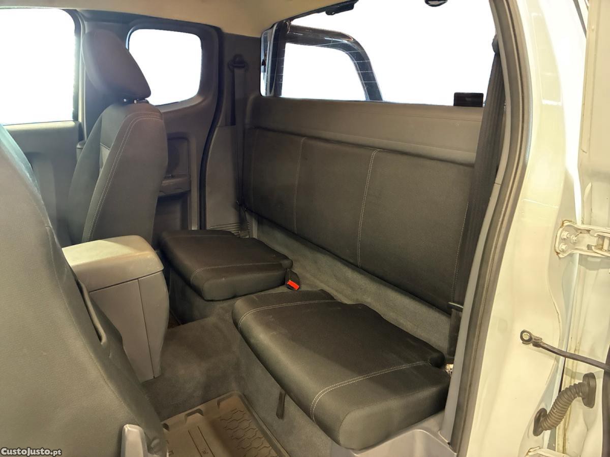 Ford Ranger 2.2 TDCi XLT 4WD — fotografia 5
