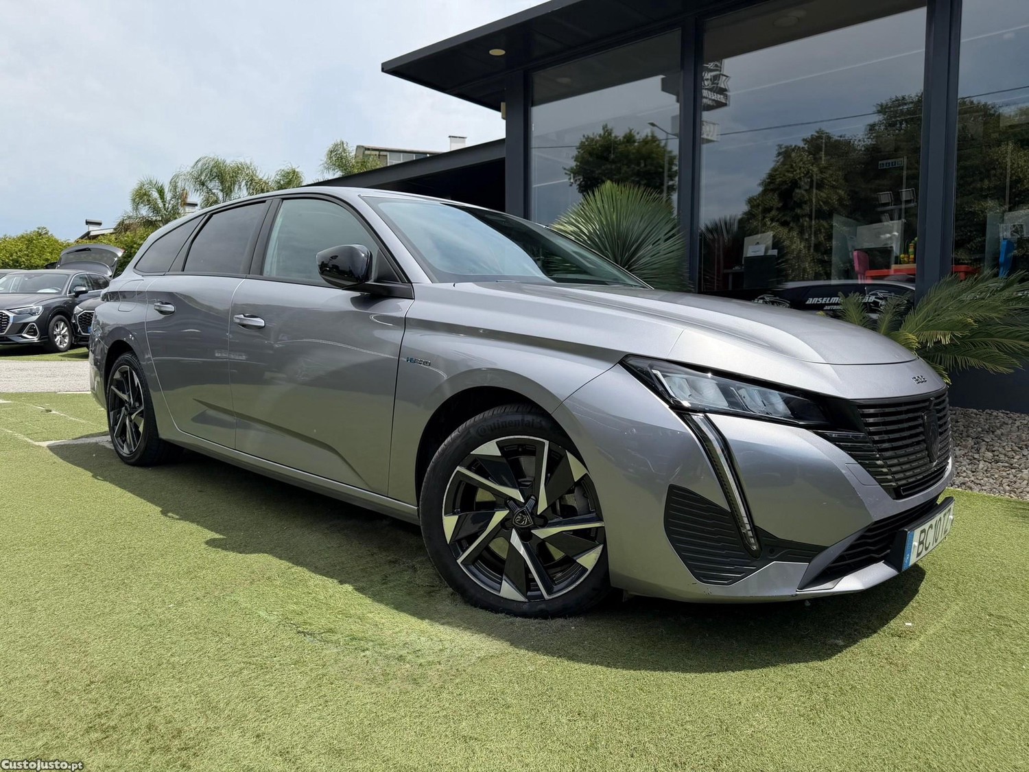Peugeot 308 SW 1.6 Hybrid Allure Pack e-EAT8 — fotografia 22
