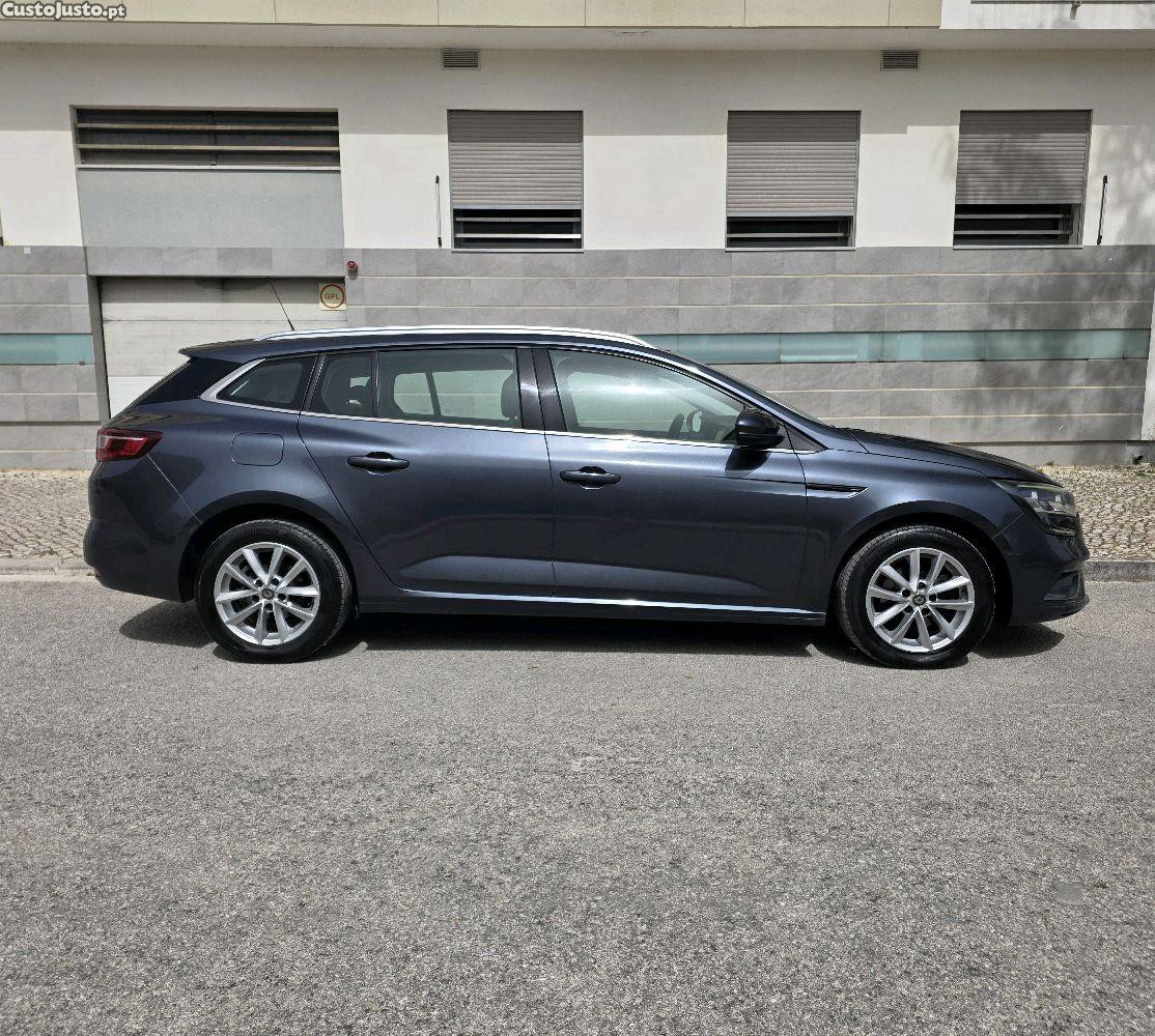 Renault Mégane 1.5 dci Automático — fotografia 11