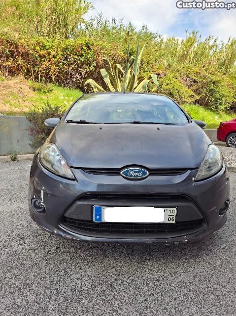 Ford Fiesta 1,4 TDCi Trend — fotografia 10