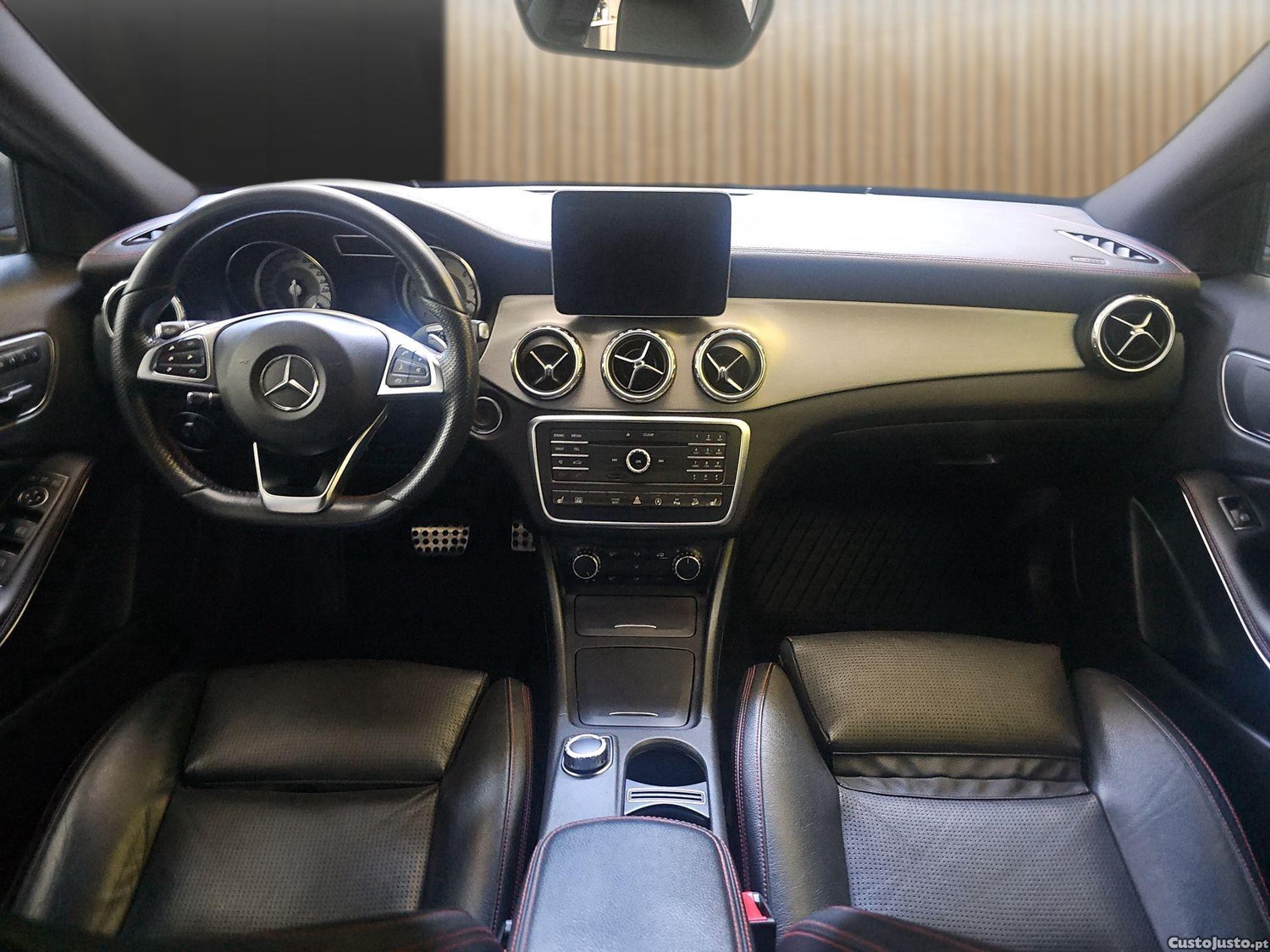 Mercedes-Benz GLA 220 D 4matic — fotografia 6