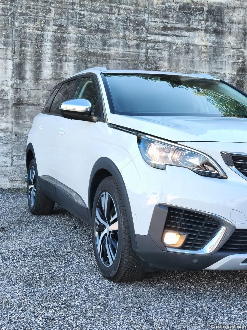 Peugeot 5008 1.2 PureTech Allure Pack EAT8 — fotografia 15