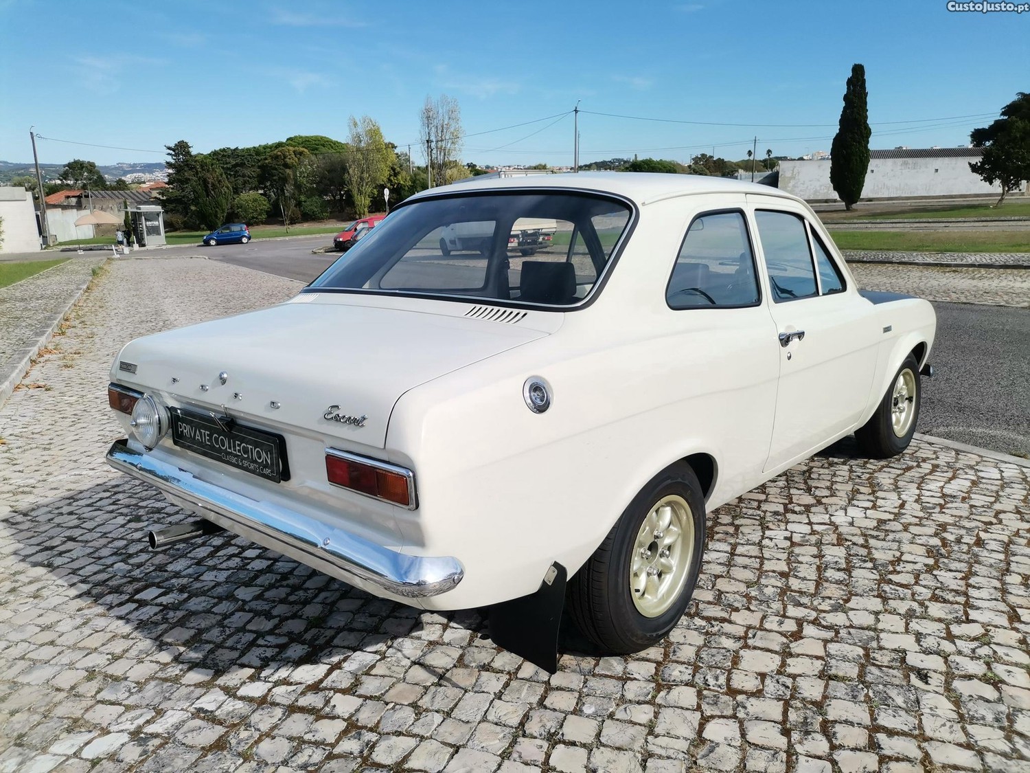 Ford Escort TWIN CAM LHD — photo 2