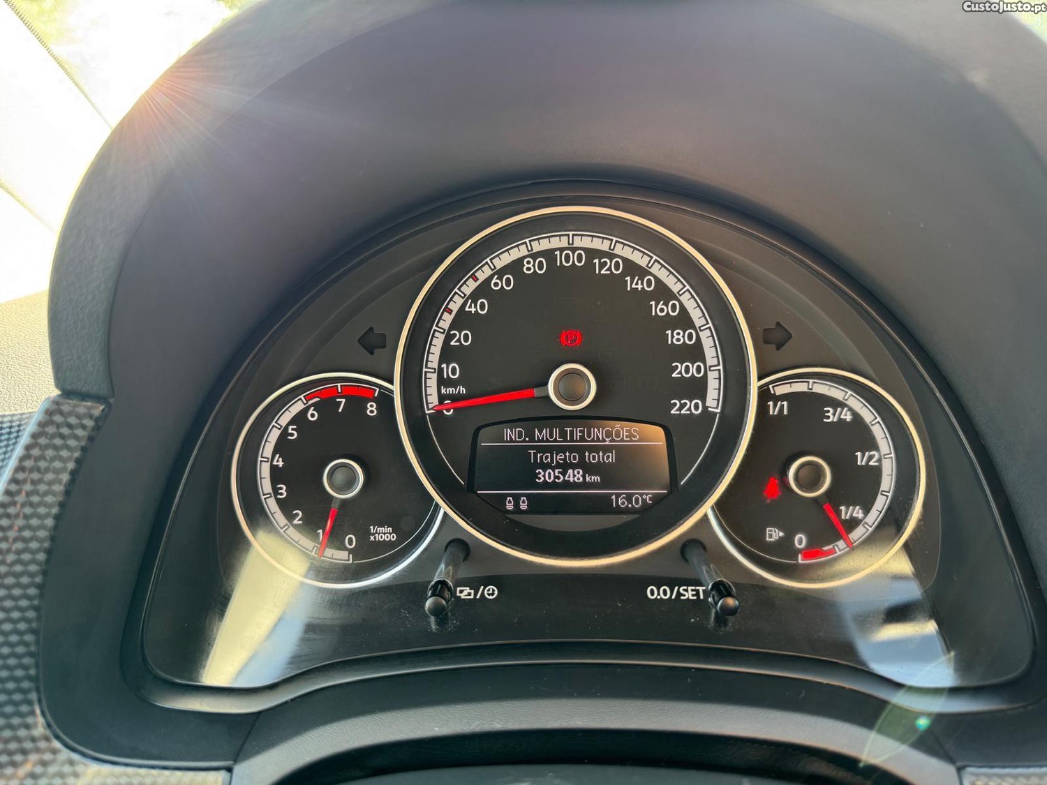 Volkswagen Up! 1.0 MoveAuto — fotografia 7