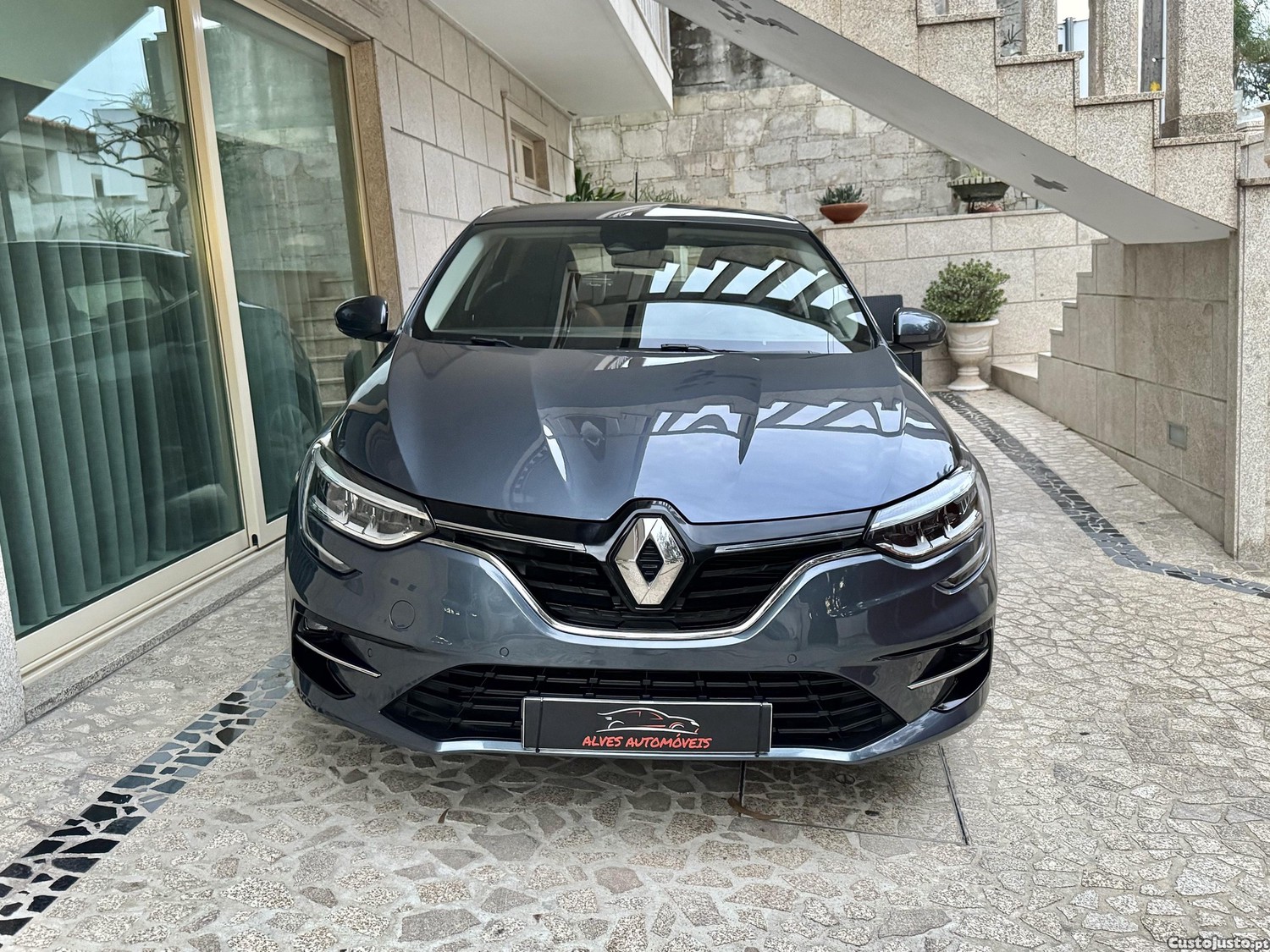 Renault Mégane 1.0 115cv 2021 23,449km — fotografia 8