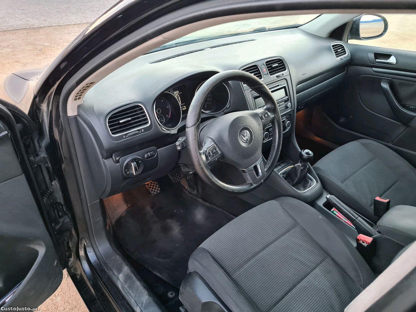 Volkswagen Golf 1.6 tdi highline — fotografia 2