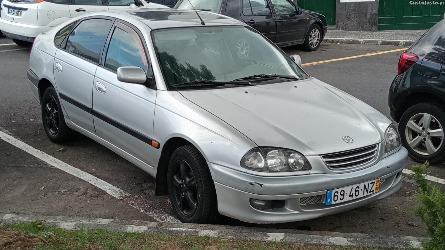 Toyota Avensis T22 — fotografia 3
