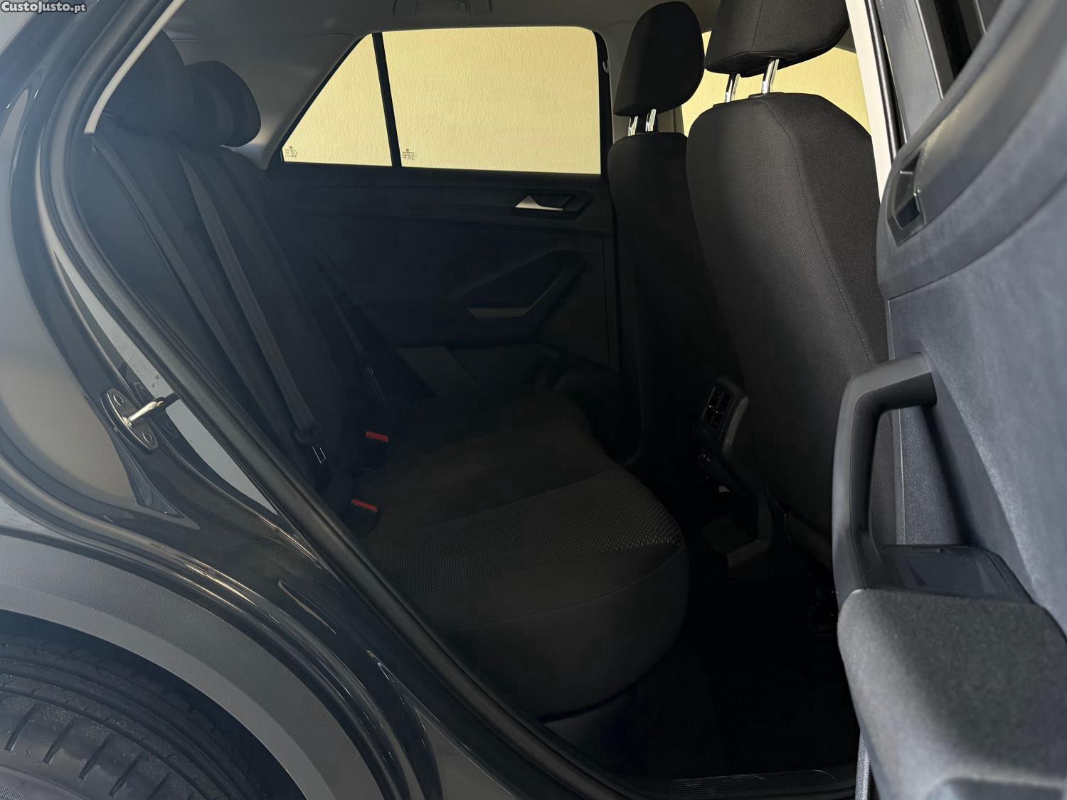 Volkswagen T-Roc 2.0 TDI Life — fotografia 5