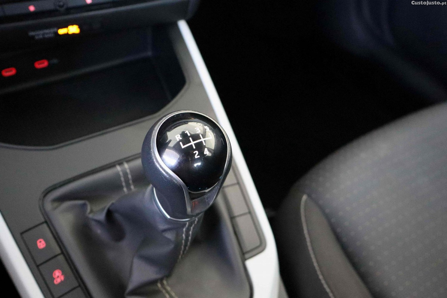 SEAT Arona 1.0 TSI Style — fotografia 8