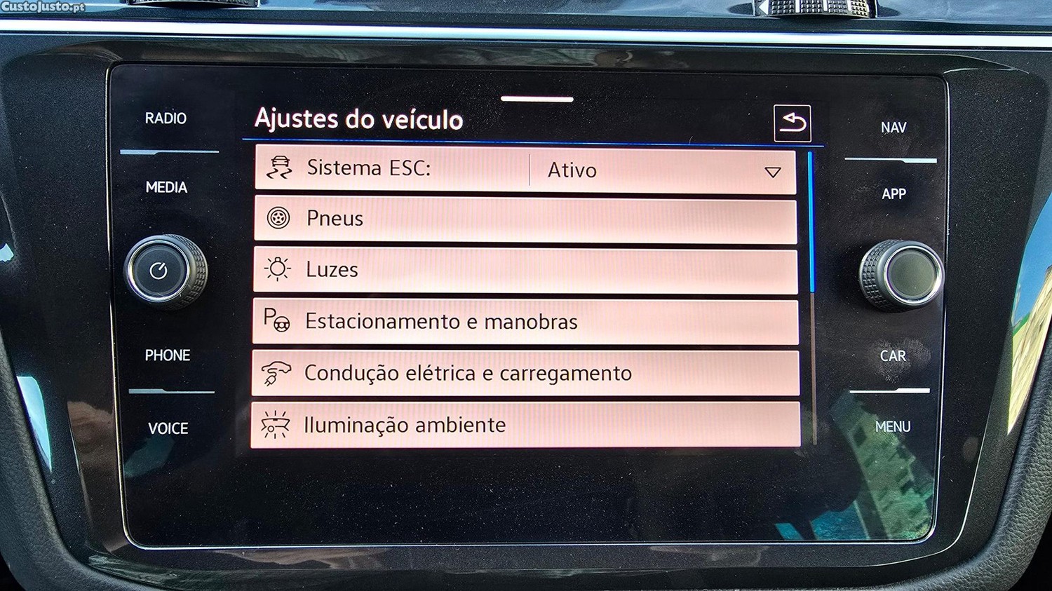 Volkswagen Tiguan 1.4 TSI eHybrid R-Line DSG — fotografia 3