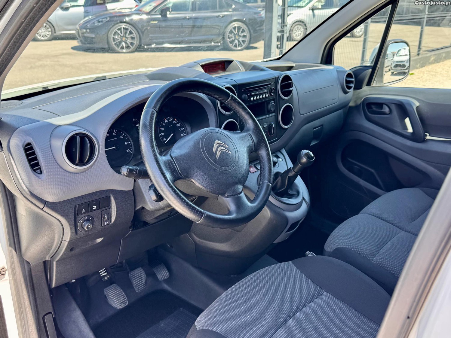 Citroën Berlingo 1.6 HDi - 3 Lugares — fotografia 8