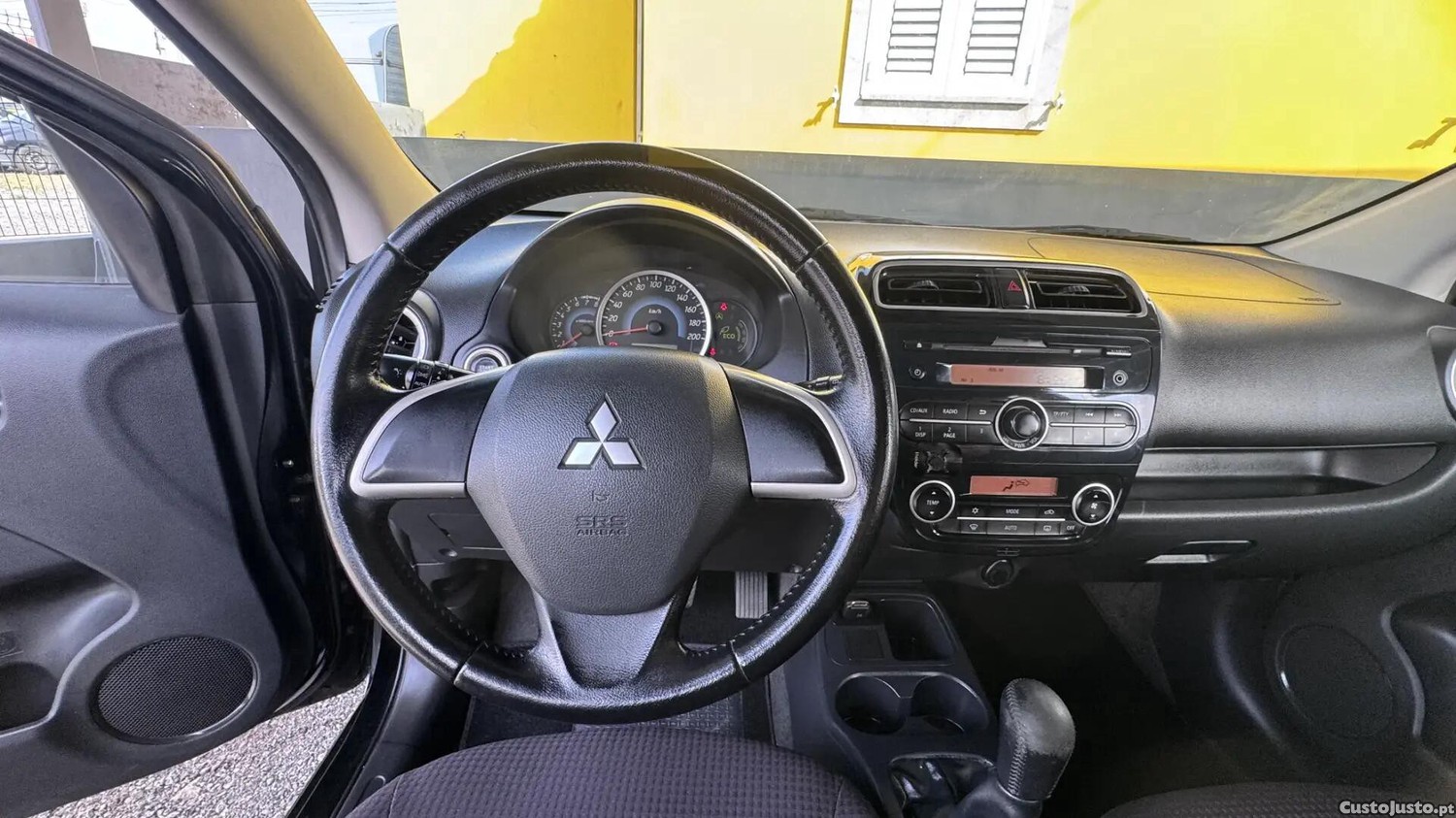 Mitsubishi Space Star 1.2 Intense Connect Edition — fotografia 13