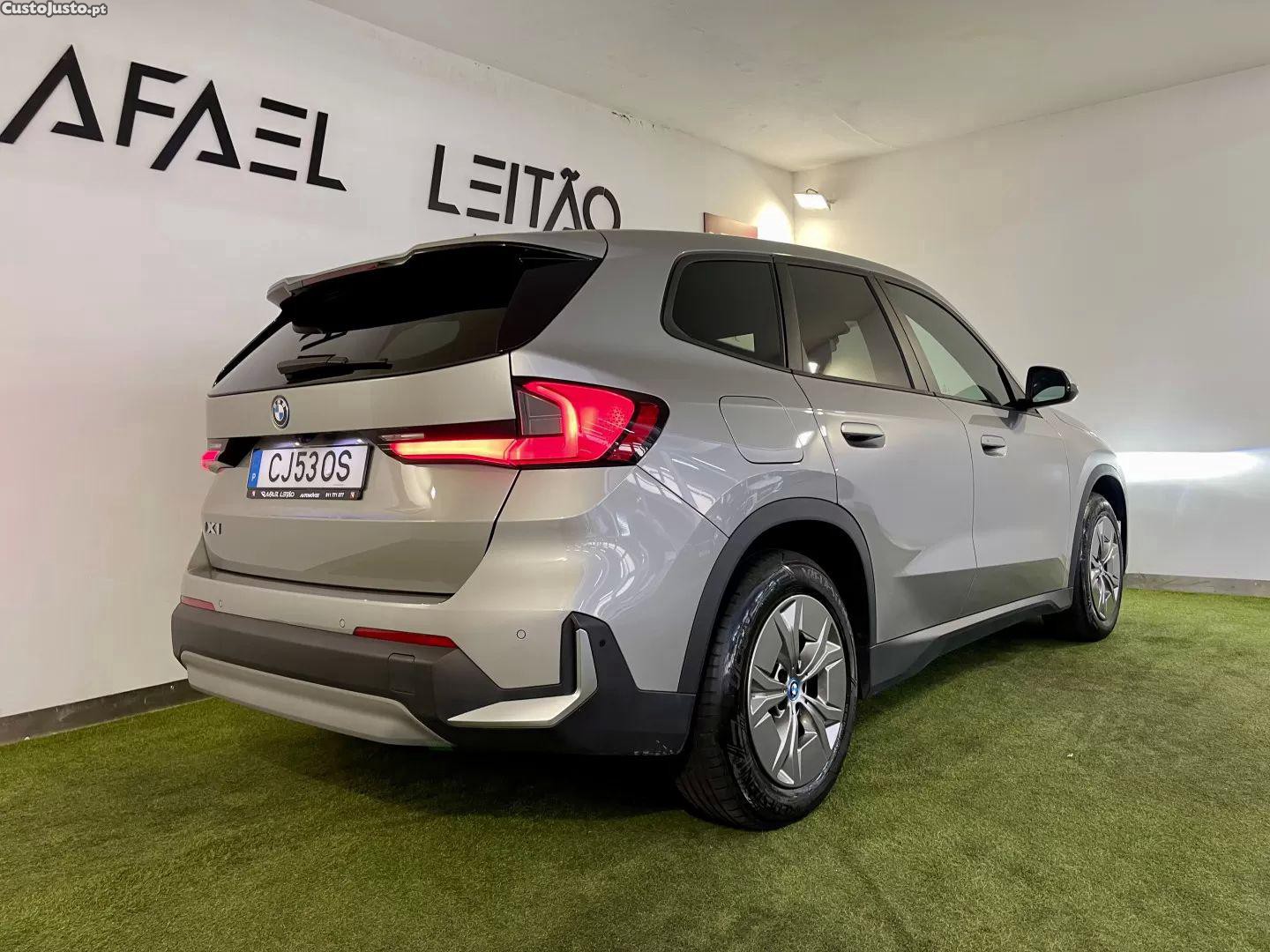 BMW iX1 Xdrive30 — fotografia 30
