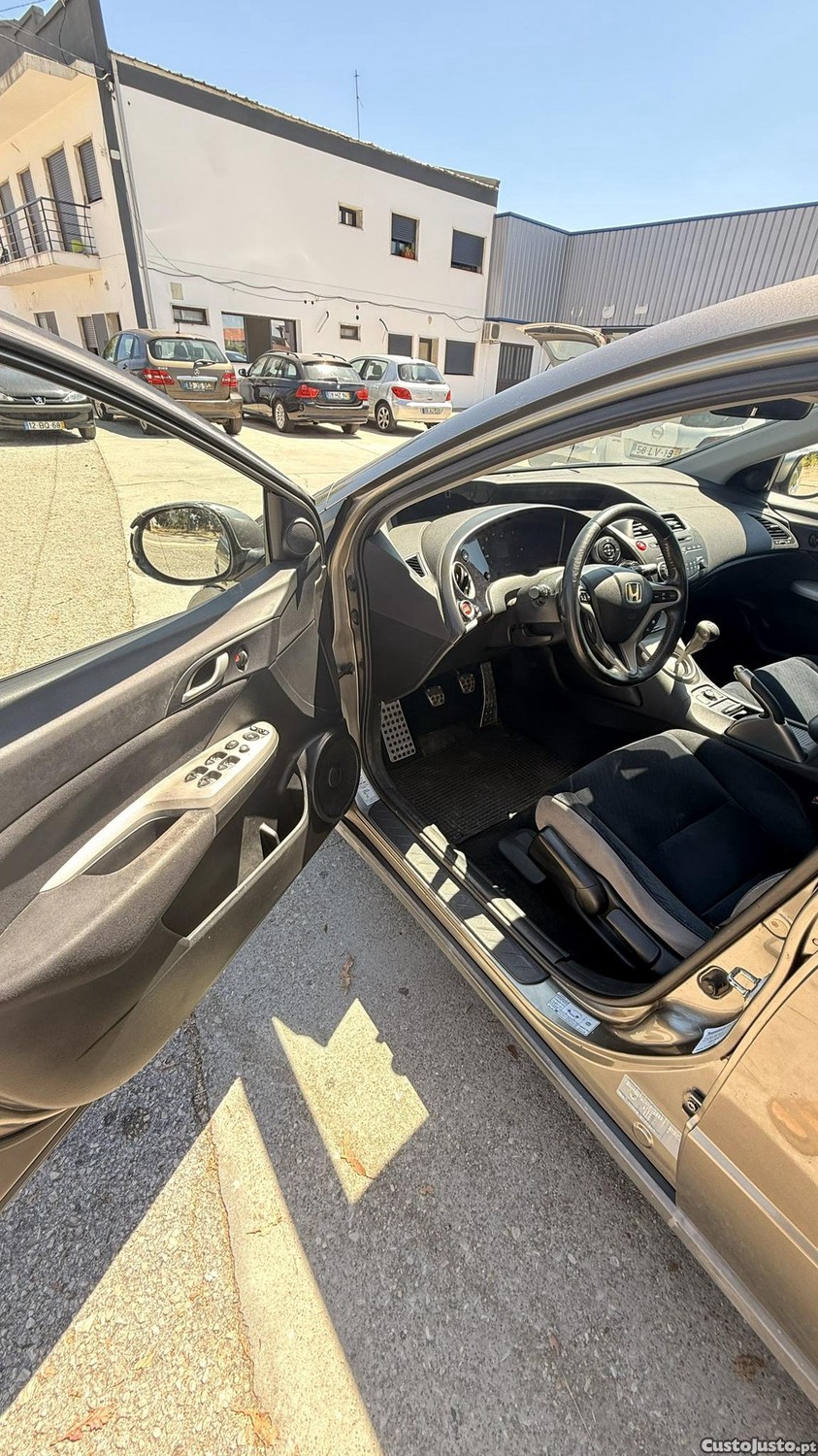 Honda Civic Hatchback 1.8 de 2007 — fotografia 11