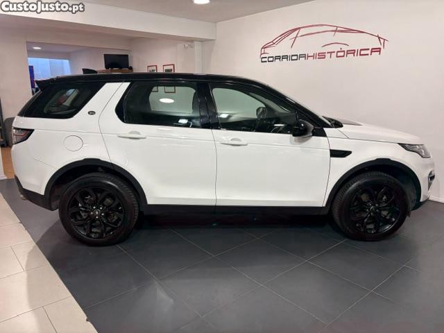 Land Rover Discovery Sport 2.0 TD4 HSE Luxury AWD — fotografia 10