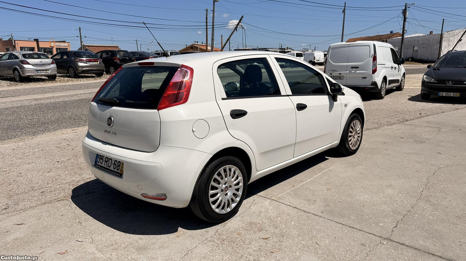 Fiat Punto 1.3 D Multijet de 2016 — fotografia 10