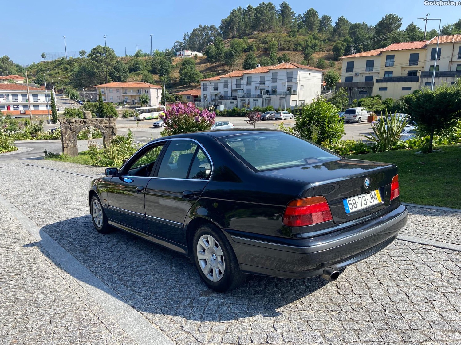 BMW 525 Luxury — photo 4