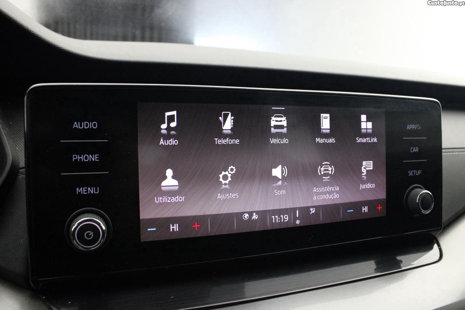Skoda Octavia BREAK 2.0 TDI AMBITION — fotografia 17