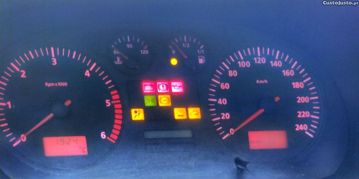 SEAT Leon 1.9 Tdi — fotografia 4