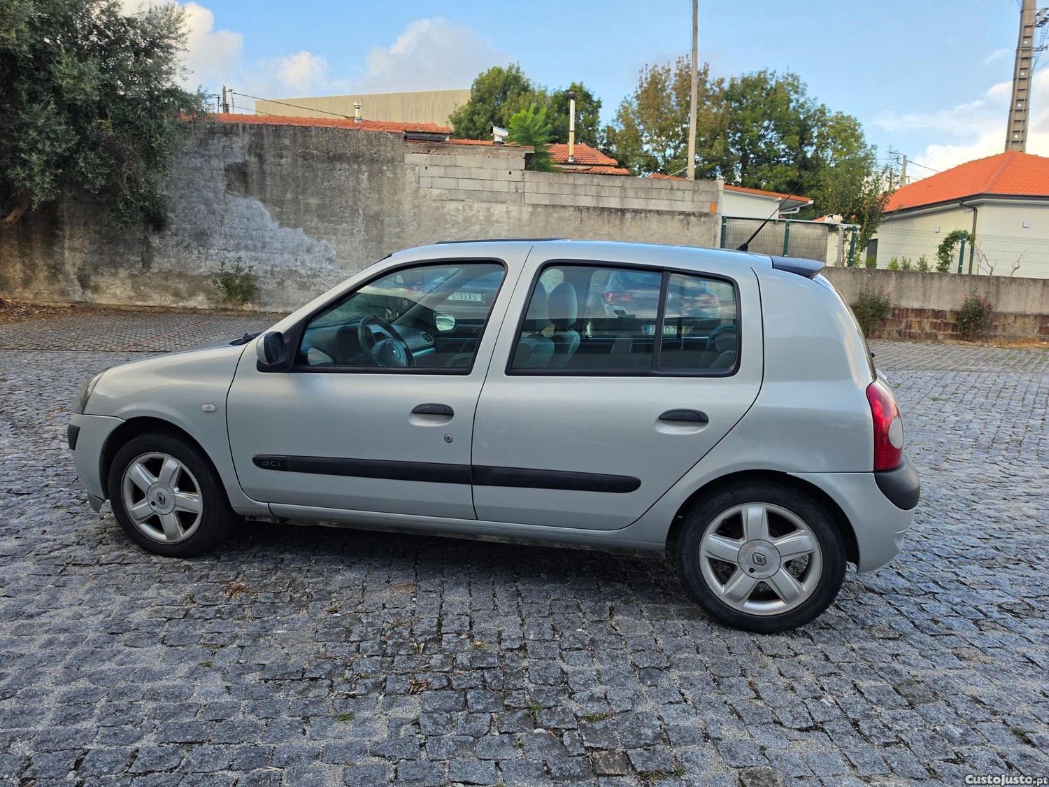 Renault Clio 1.5 Dci5 lugares — fotografia 11