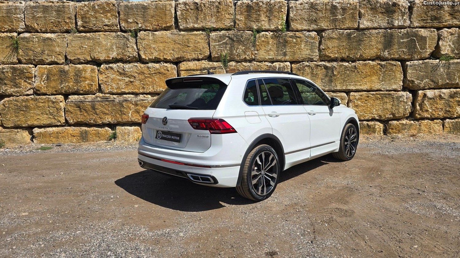 Volkswagen Tiguan 1.4 TSI eHybrid R-Line DSG — fotografia 29