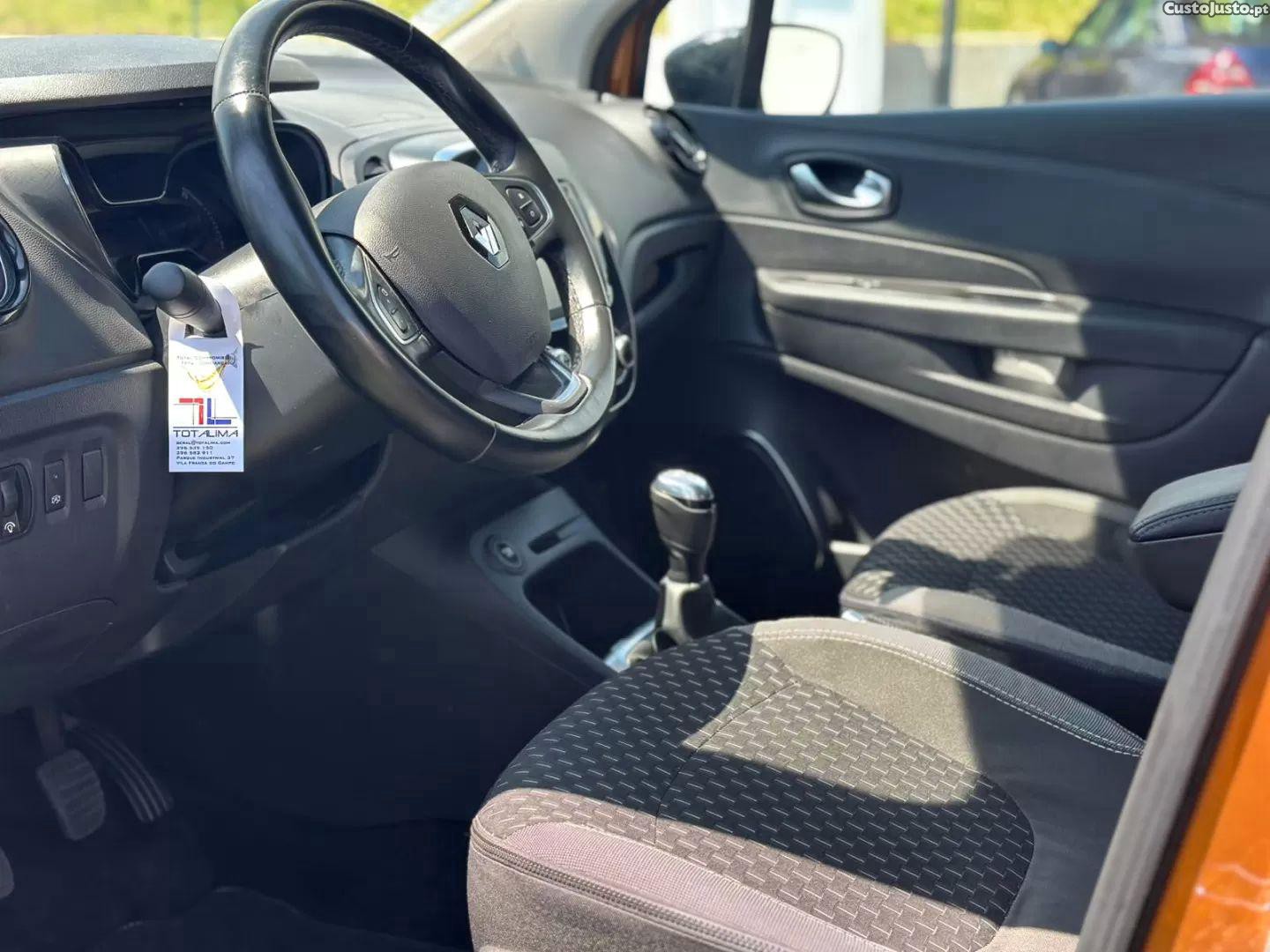 Renault Captur 0.9 tce exclusive — fotografia 9