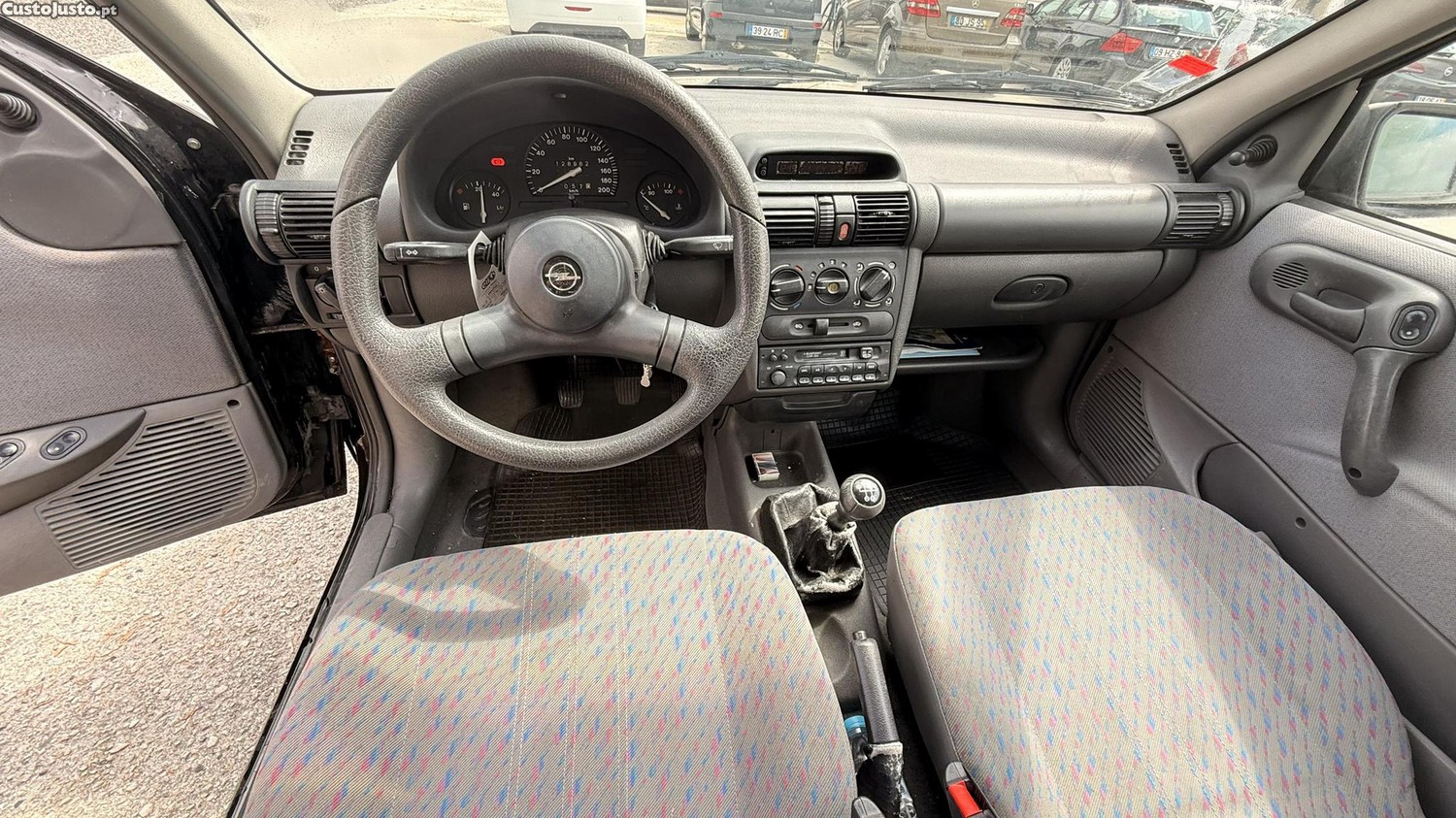 Opel Corsa B 1.2i de 1997 — fotografia 4