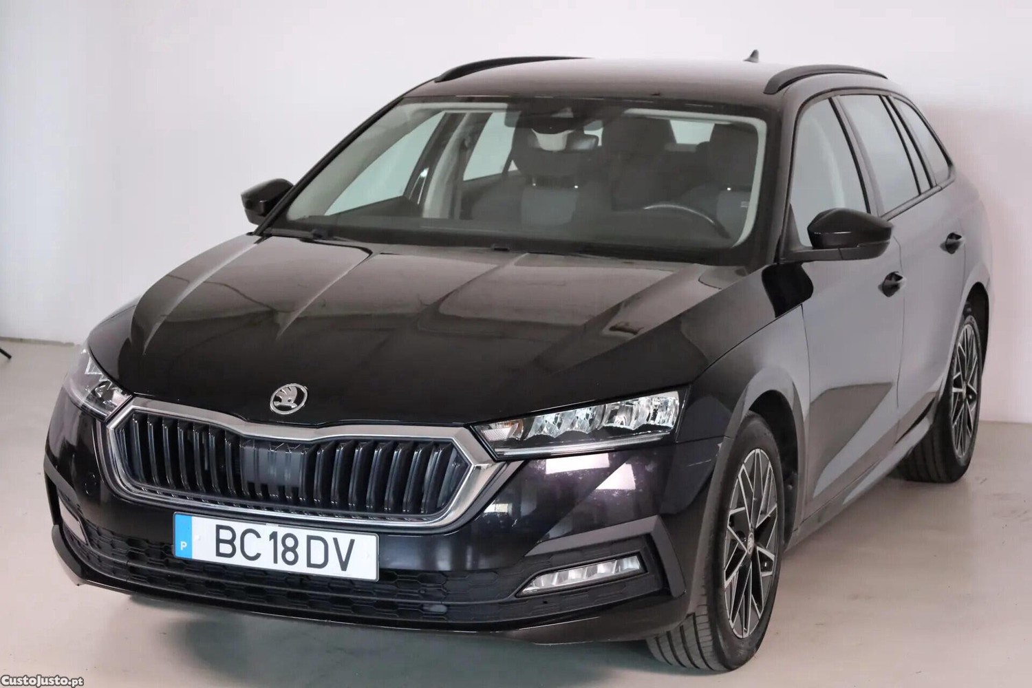 Skoda Octavia 2.0 TDI Scout DSG 4x4 — fotografia 11