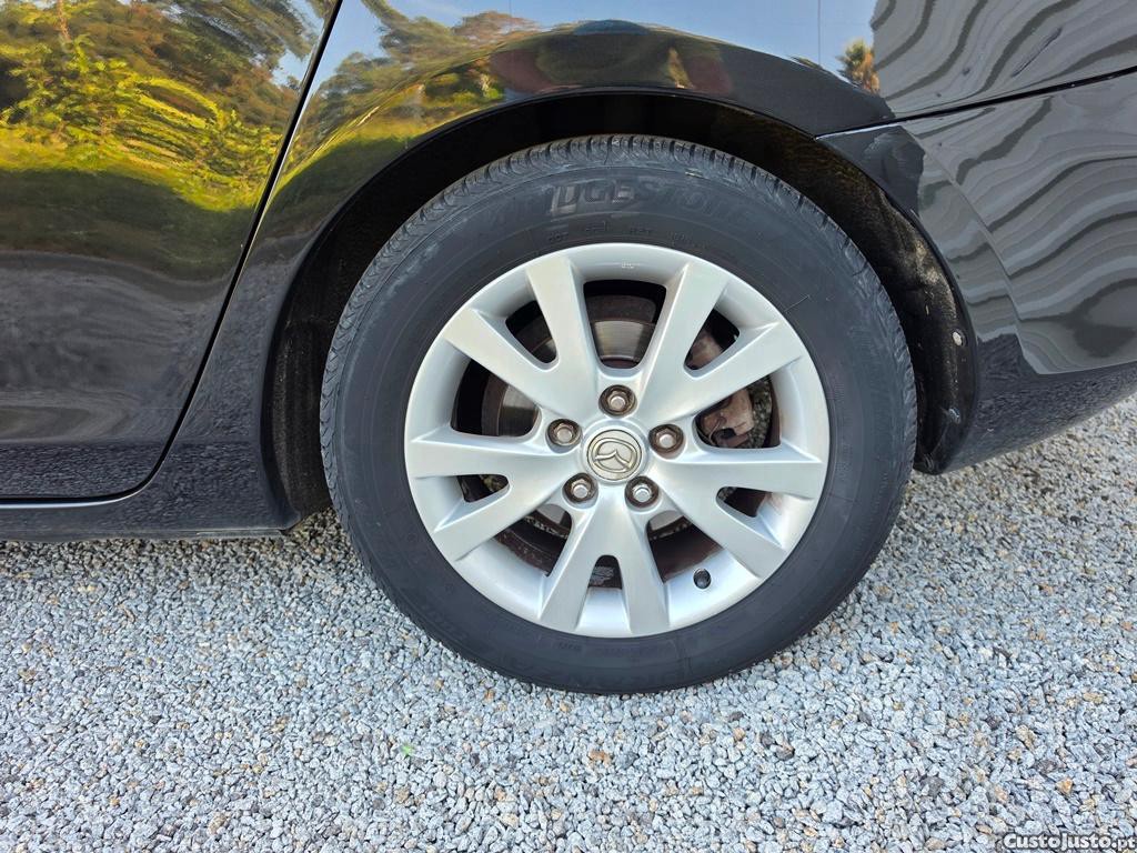 Mazda 3 1.6Di 110Cv 10/2005 — fotografia 8