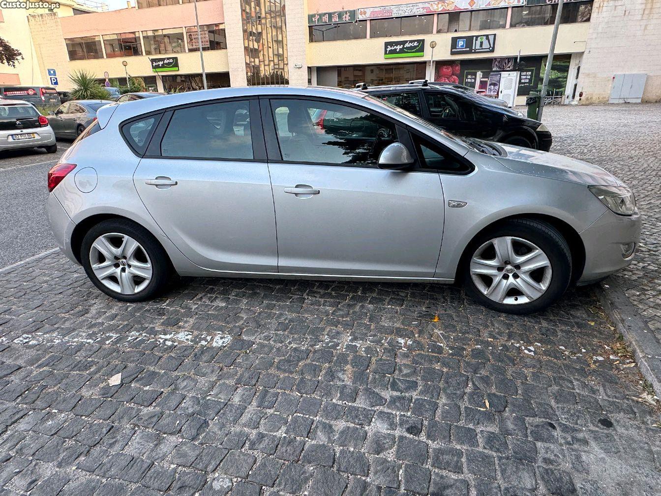 Opel Astra ecoflex — fotografia 4