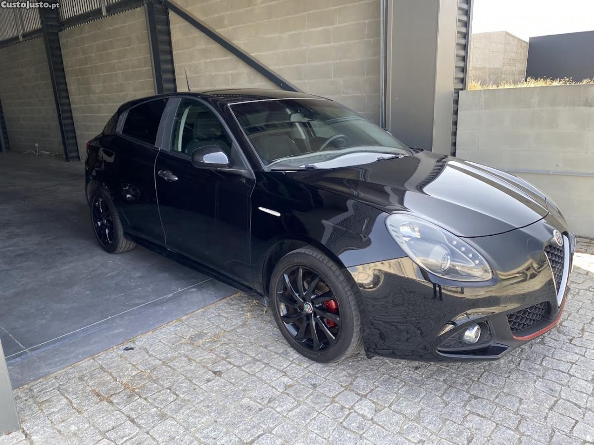 Alfa Romeo Giulietta 1.6 Gtd - 17 foto 2