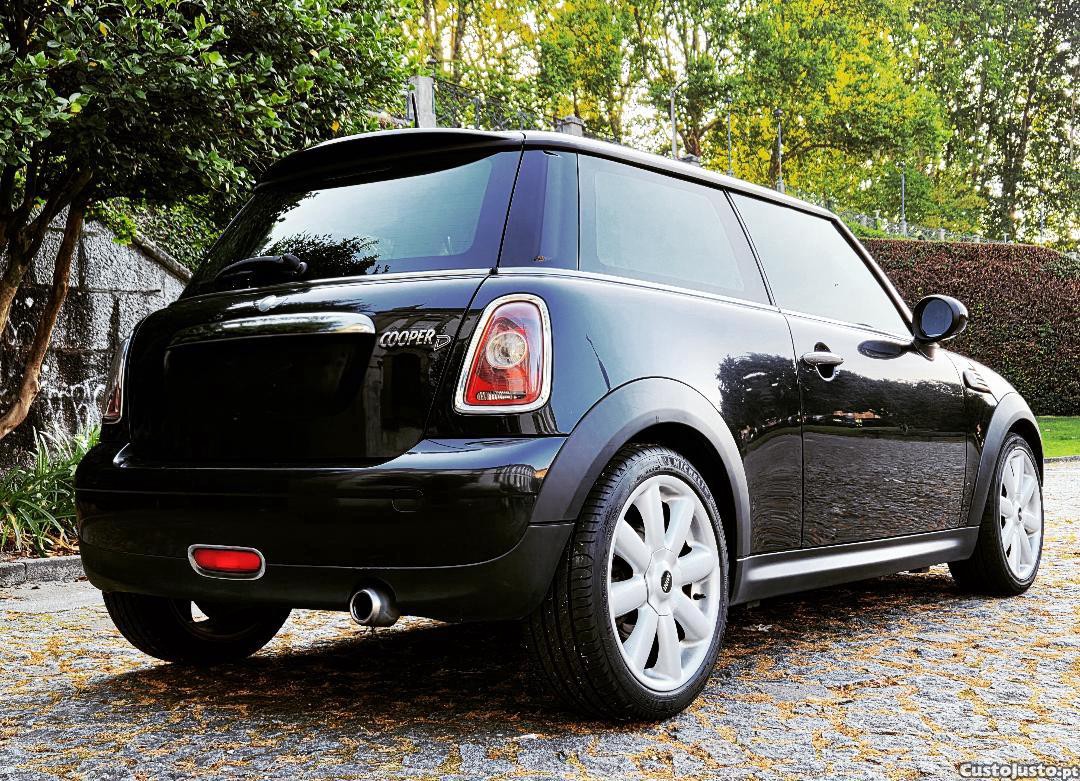 MINI Cooper 1.6 Diesel 110cv — fotografia 8