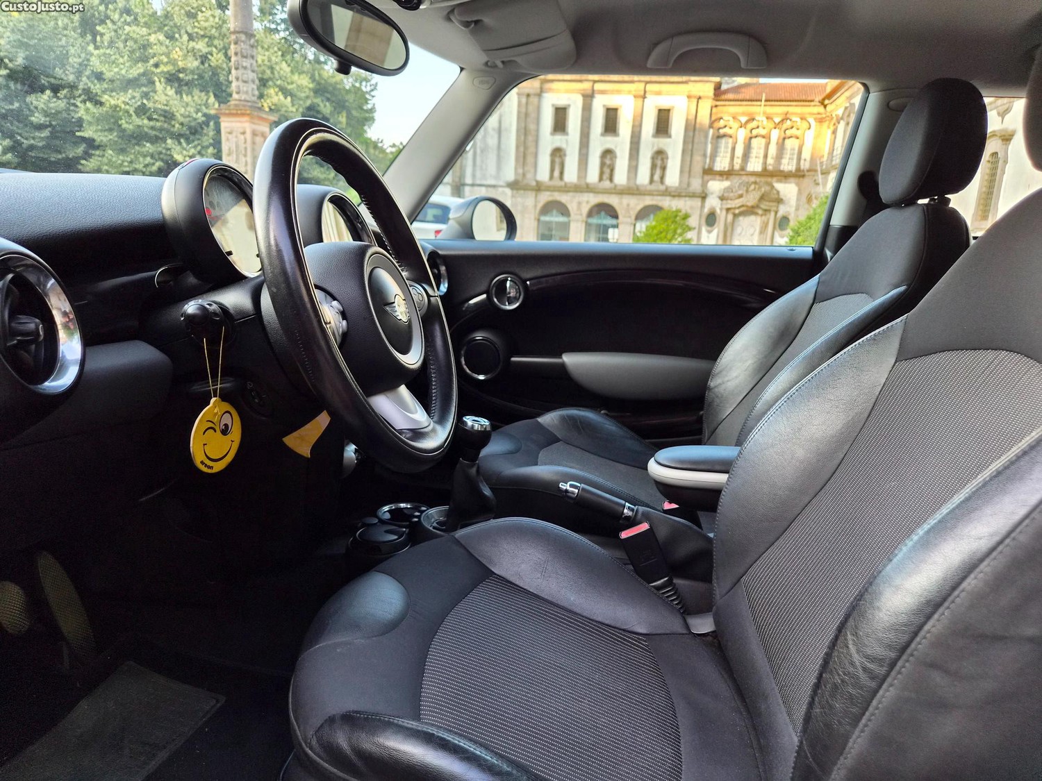 MINI Cooper 1.6 Diesel 110cv — fotografia 5