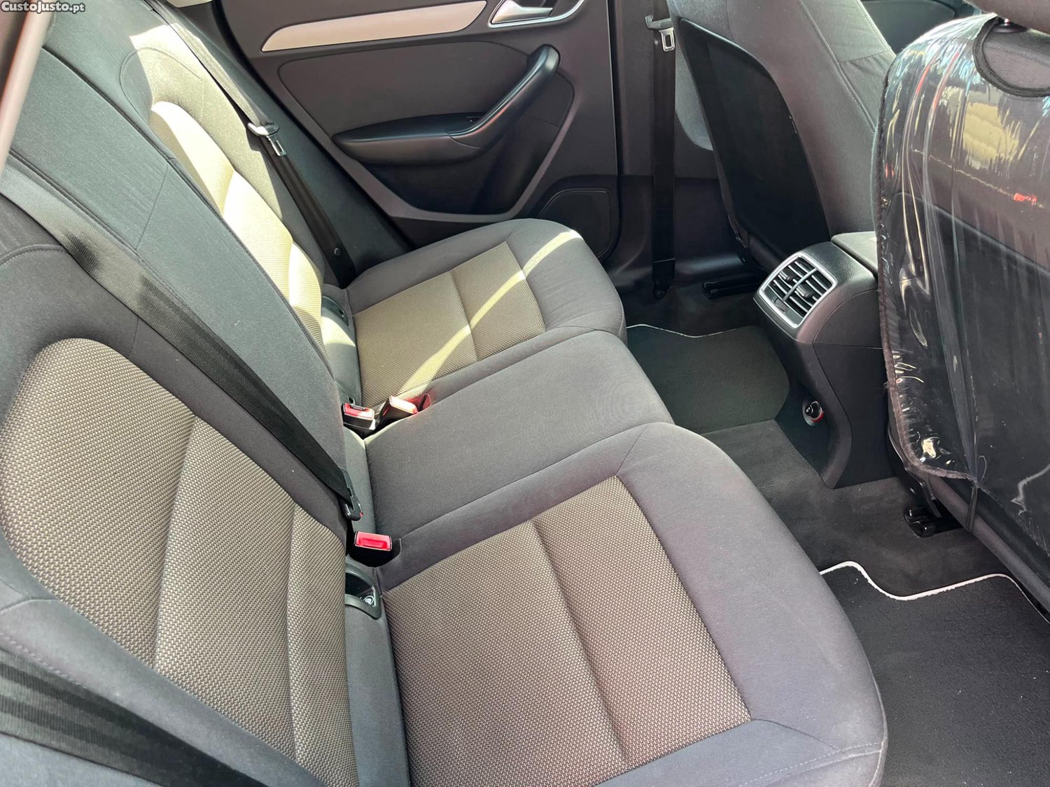 Audi Q3 2.0 TDI — fotografia 3